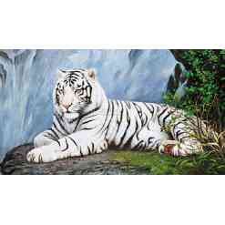 Hvid tiger på klippe i diamond paint