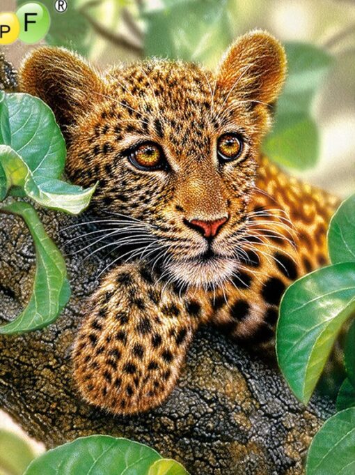Leopard i træ i diamond paint